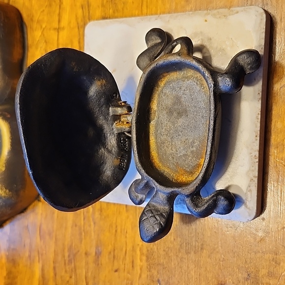 Vintage Iron Art Black Turtle Trinket Holder - Picture 3 of 12